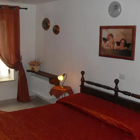 ベッド・アンド・ブレックファスト Agriturismo Il Vignaletto マルティナ・フランカ